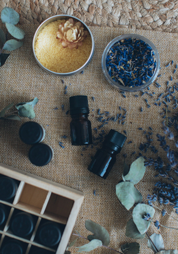 Benefits of Choosing Sustainable and Natural Fragrances